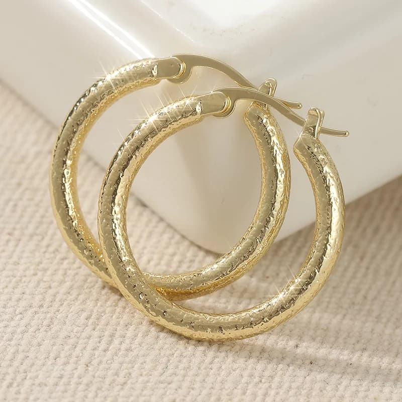 Boucles d'oreilles rondes rétro classiques dorées, bijoux pour femmes simples et élégants, adaptés à