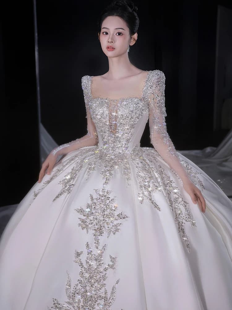 Robe de mariée en satin français, manches longues, palais, industrie lourde, luxueux, broderie de pe