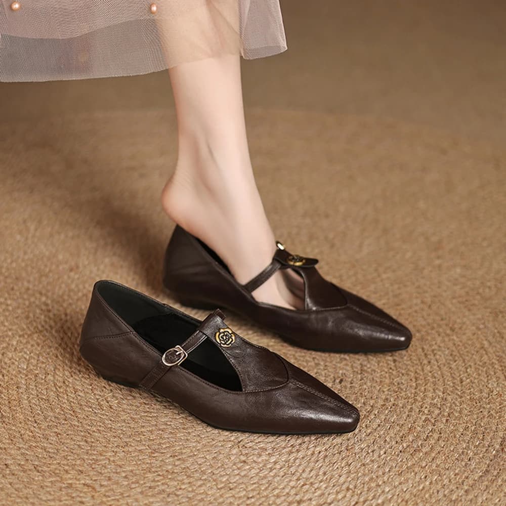 Femmes printemps et automne rétro mode pointu unique chaussure robe fête chaussures de mariée boucle