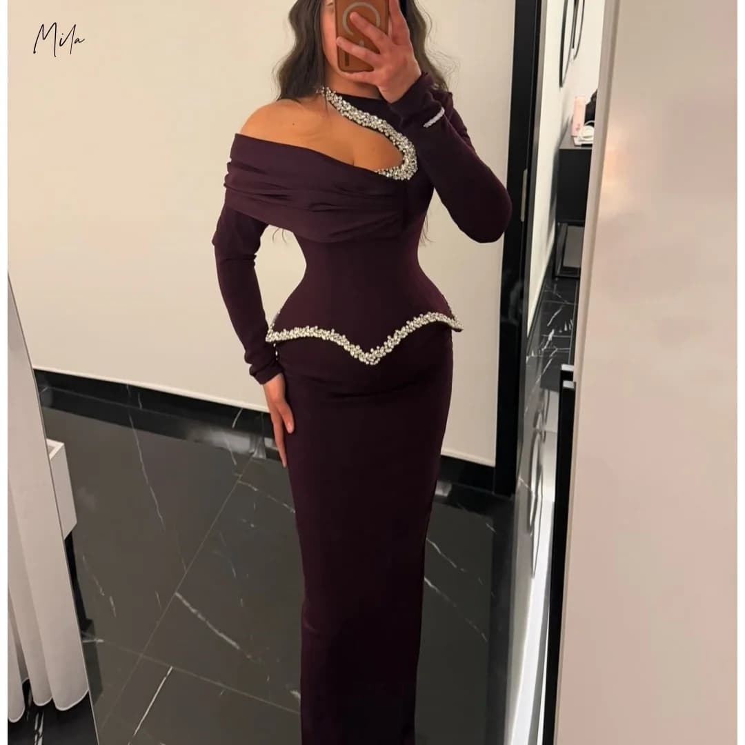 Robes de bal Mila Plum à épaules dénudées, manches longues, bordure perlée, coupe sirène, longueur a