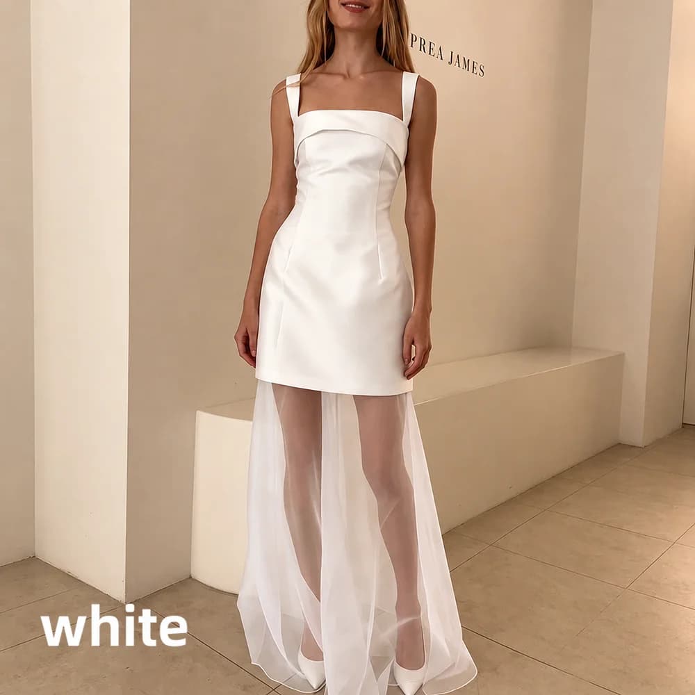 Robe de mariée courte en satin col carré bretelles fines, jupe en tulle transparent, modèle minimali