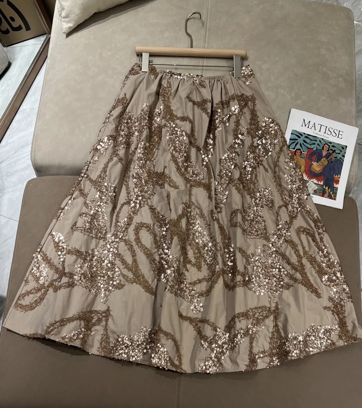 Jupe en coton taille haute pour femme avec embellissement de sequins élaborés
