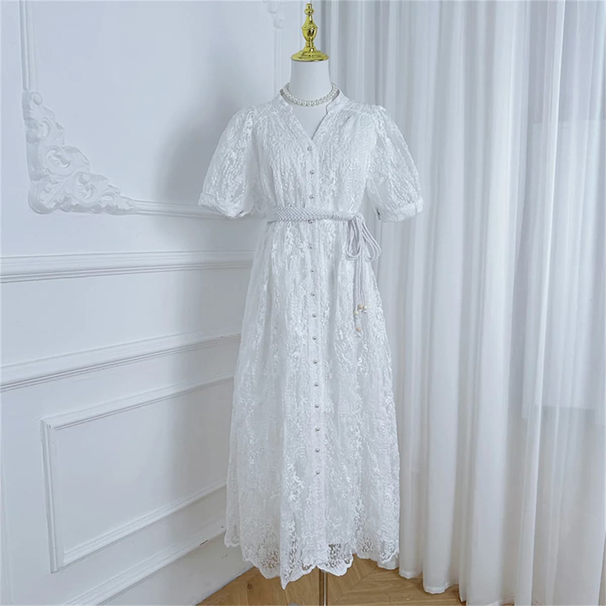 Robe longue brodée au Crochet pour femmes, couleur unie, col en v, manches courtes, simple boutonnag