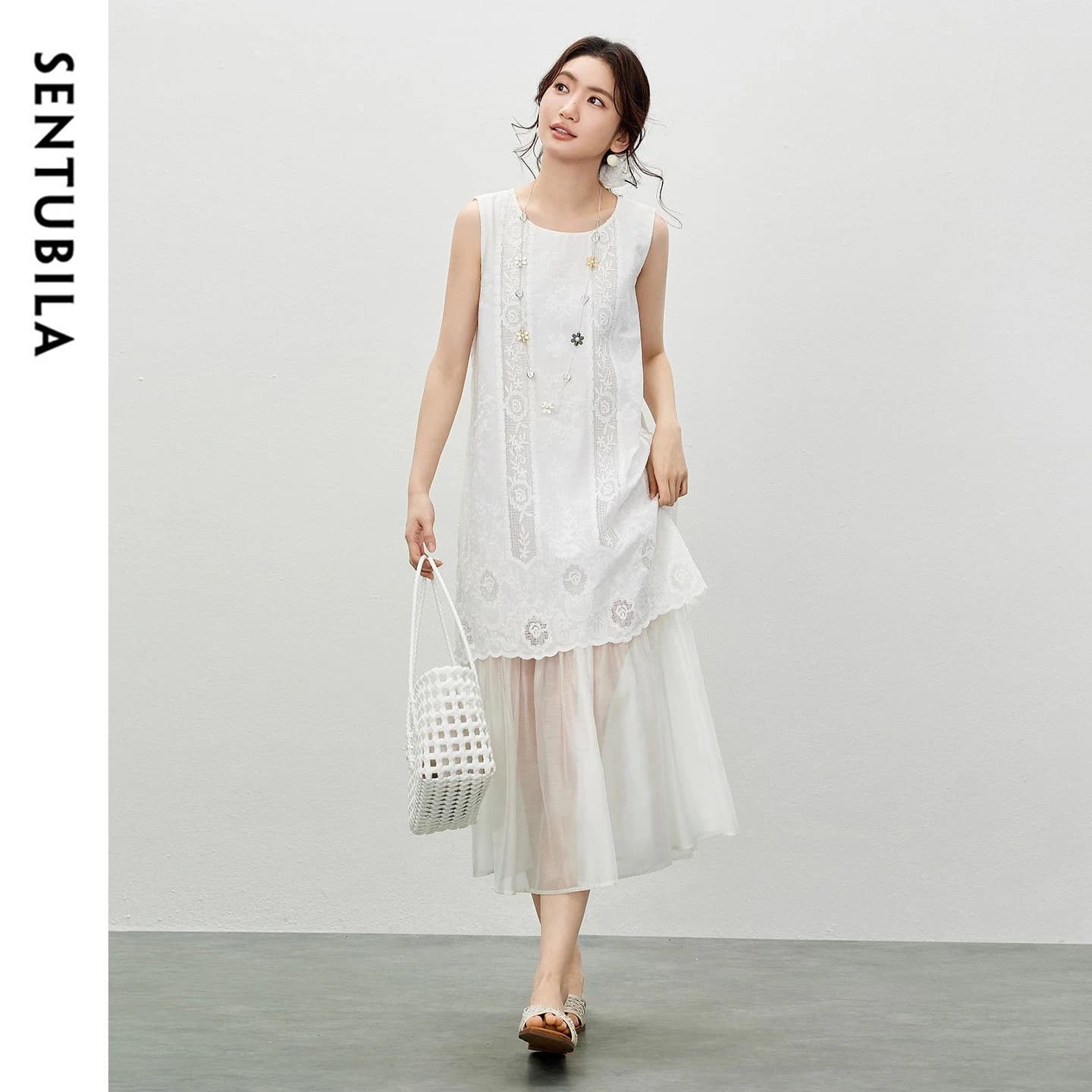 Robe longue blanche d'été SENTUBILA pour femme, robe de plage élégante française sans manches pour l