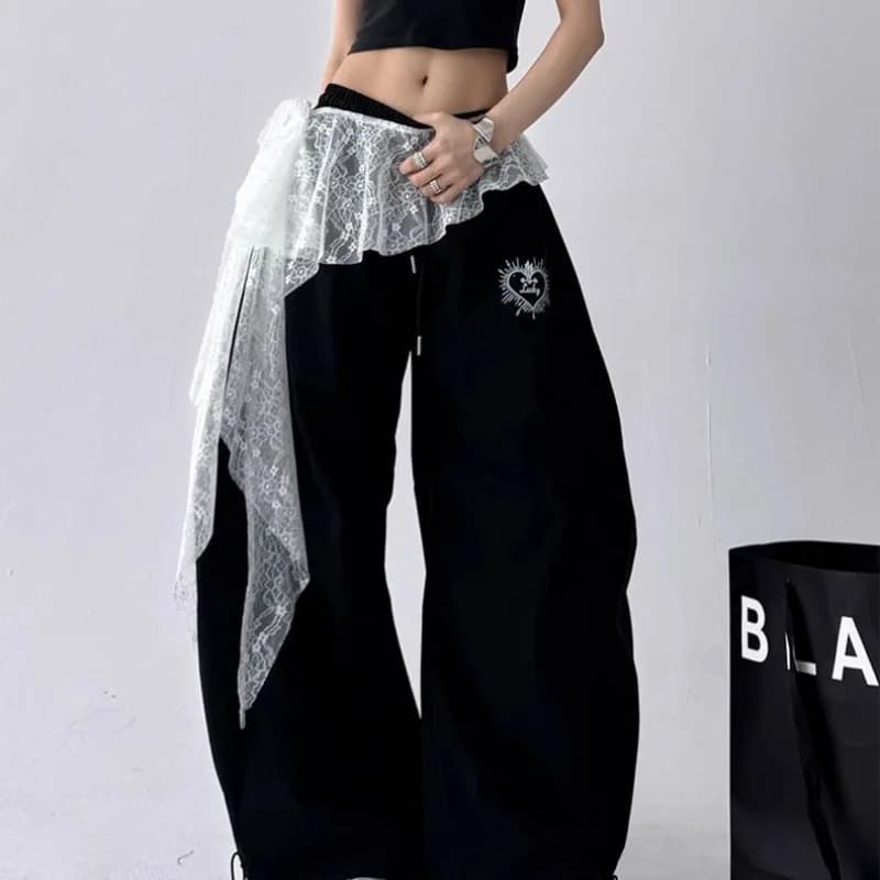Jeans pantalons décor brodé fleur dentelle Mini jupe irrégulière voir à travers des jupes froncées t