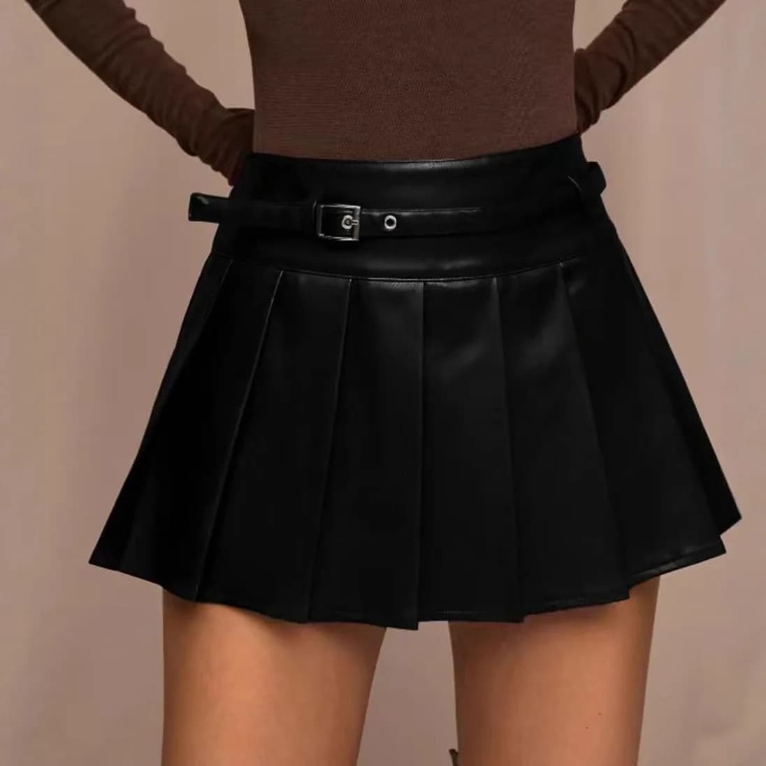 Jupe plissée style universitaire pour femme, été 2026, taille haute, en cuir PU, sexy, polyvalente, 