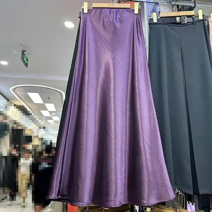 Jupe longue trapèze élégante en satin acétique violet pour femme, taille élastique, en soie unie, st