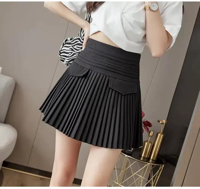 Été blanc jupes plissées Sexy décontracté mince collège femmes taille haute Mini métal lettre D Ontw