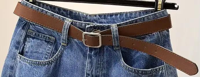 Soldes Exceptionnelles : Jupe en Jean Brodé Taille Haute pour Femme, Coupe Évasée avec Fente Latéral