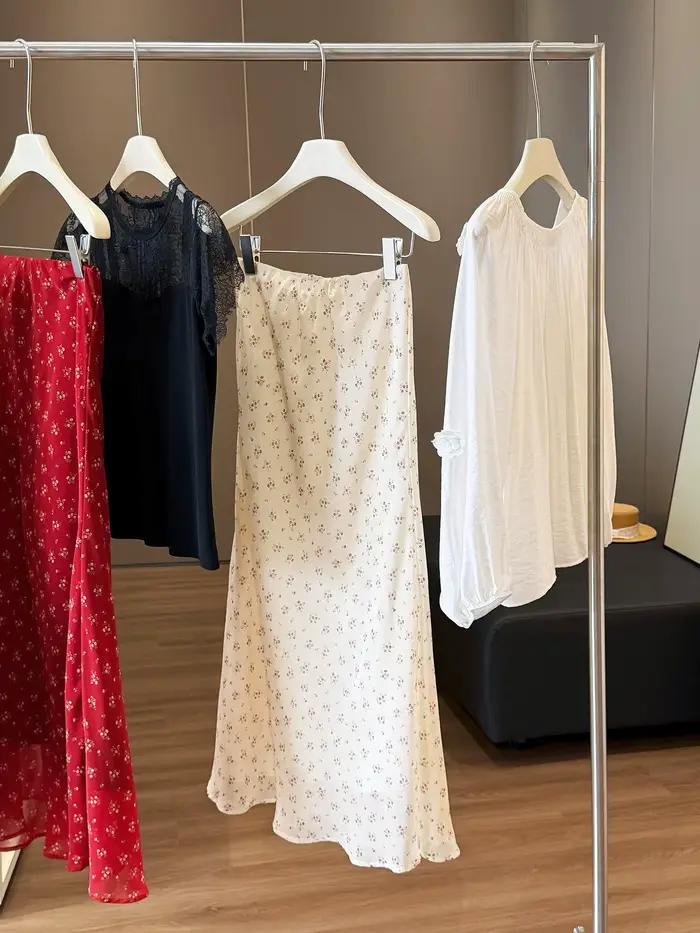 Jupe florale rouge pour femme, jupe d'été en mousseline fluide, moulante aux hanches, style queue de
