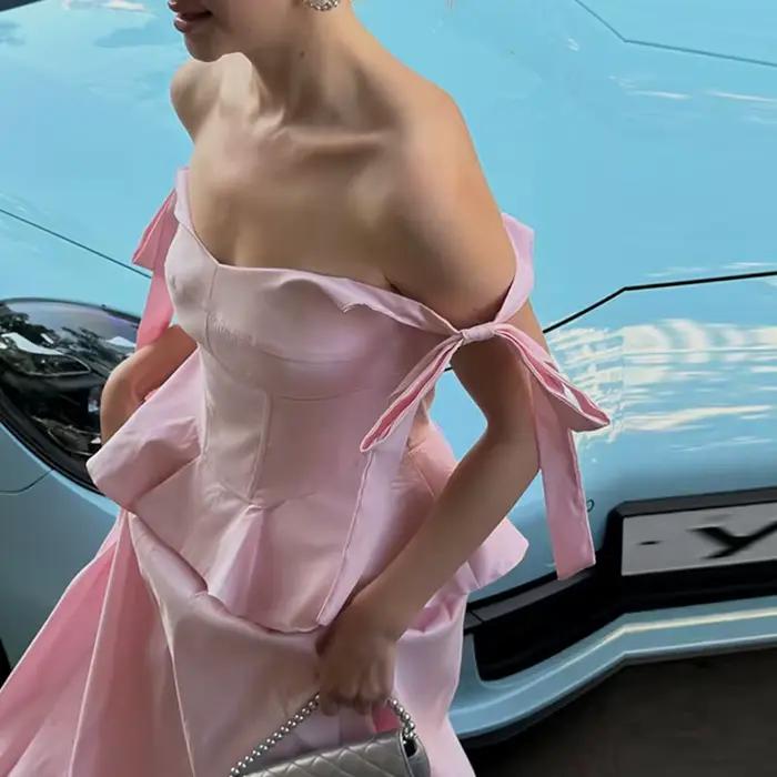 Ensemble jupe longue bouffante et haut à lacets rose avec nœud, chic et élégant pour femme, avec déb