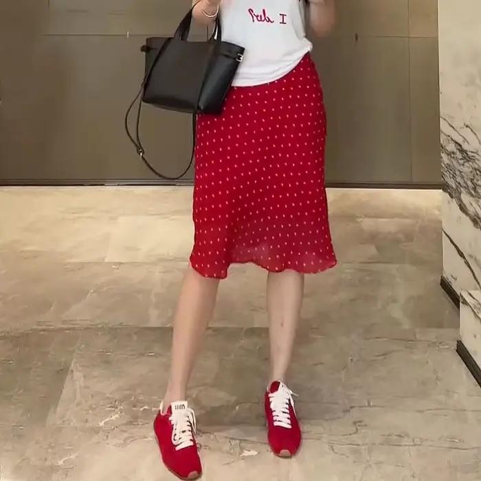Jupe drapée rouge à taille élastique pour femme, nouvelle collection été 2026, style tendance et déc