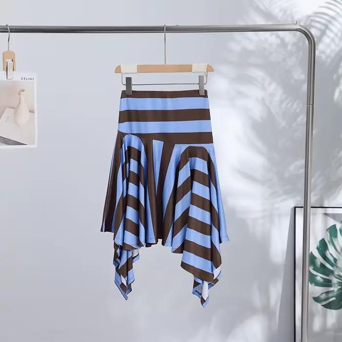 Jupe midi rayée taille basse asymétrique plissée pour femme, nouvelle collection été 2026, style déc