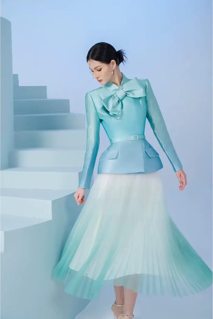 Robe de soirée en satin et tulle bleu clair pour femme, manches longues, vêtements formels, 2 pièces