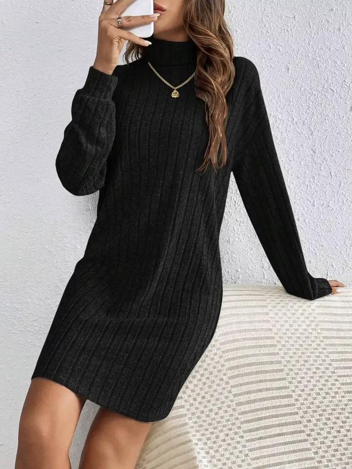 Essentiel pour l'automne et l'hiver! Jupe slim en tricot à col haut avec une conception de rainure qui améliore la texture