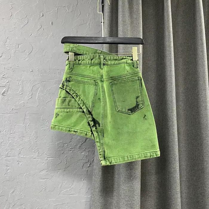 Jupe courte asymmetrique en denim vert pour femmes style deconstruit pour l'ete occassions speciales et quotidienne