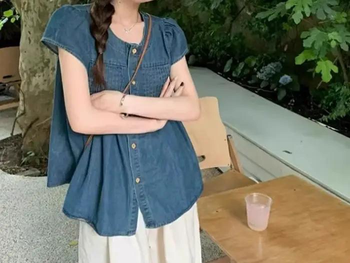 Chemise en jean pour femme, nouvelle collection été 2026, col rond, fine, ample, décontractée, polyvalente, plissée, à manches courtes