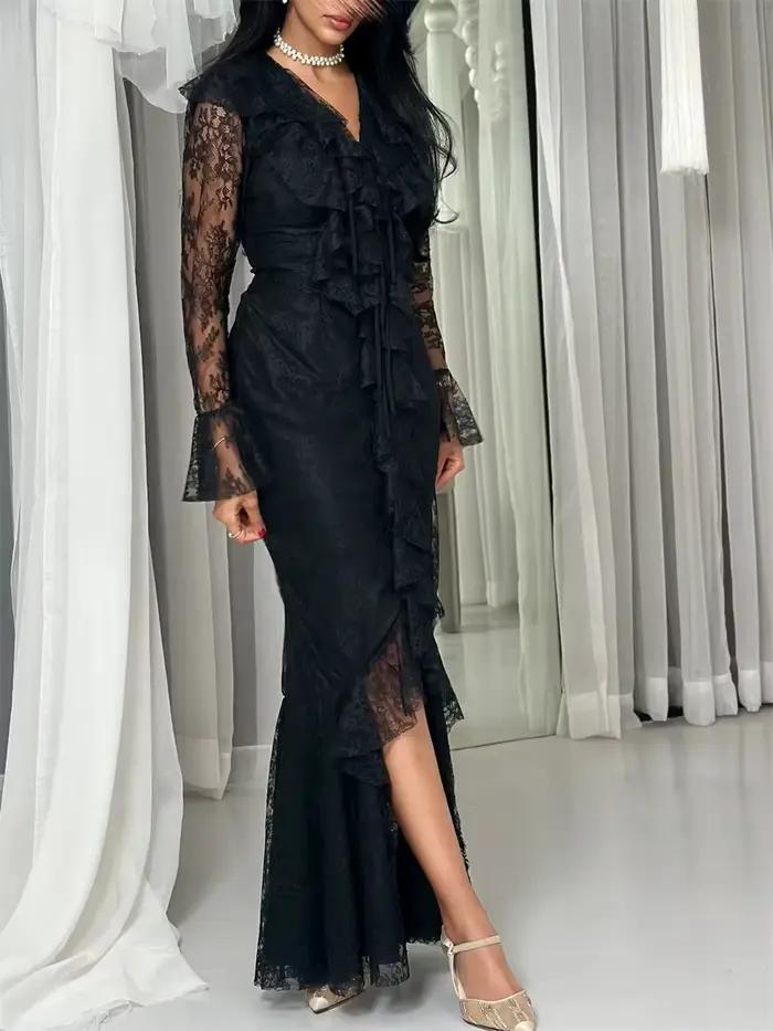 Robe de soirée sur mesure en dentelle noire à manches longues