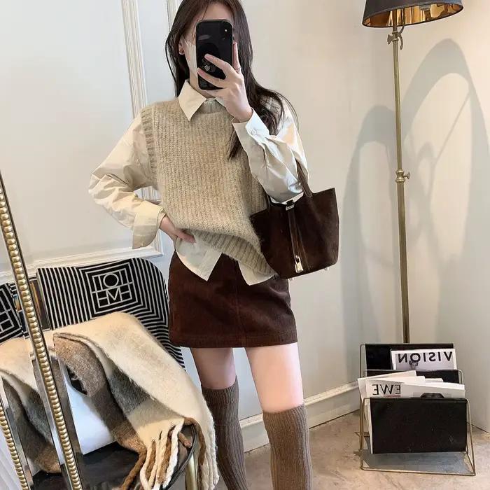 2025 nouveau velours côtelé taille haute une ligne jupe femmes automne marron coupe ajustée Mini
