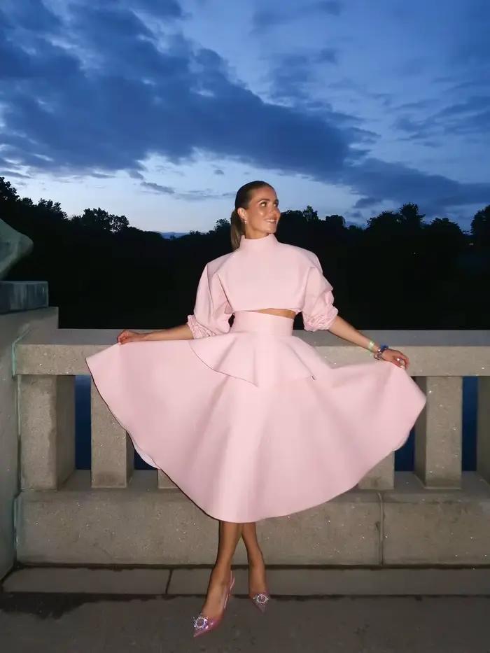 Jupe mi-longue plissée rose en tissu polyester de haute qualité