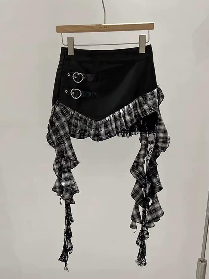 Mini jupe en simili cuir avec volants à carreaux