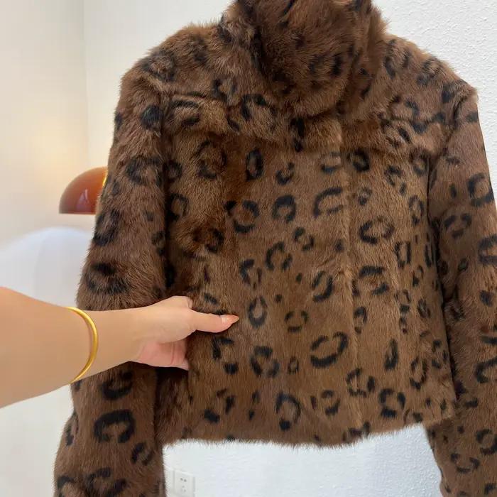 Manteau de luxe en véritable fourrure de lapin pour femme, imprimé léopard marron, veste d'hiver chaude en fourrure naturelle, manteau court épais et moelleux pour l'extérieur.