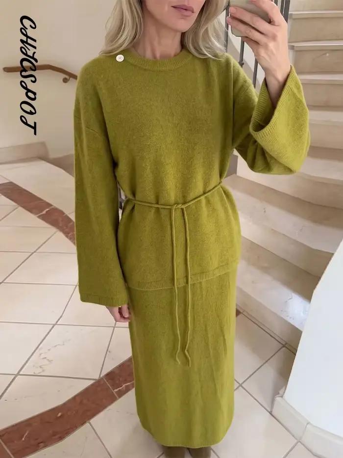 Ensemble 2 pièces jupe longue et pull tricoté pour femme – Élégant, col rond, manches longues, lacets, maille, jupes droites, tenues chics pour le bureau