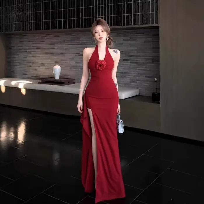 Robe à col suspendu polyester cintrée pour femmes longueur cheville occasions professionnelles et sociales