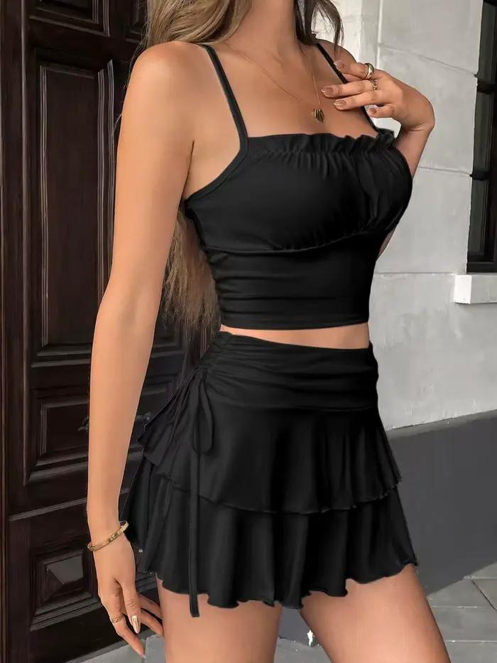 Jupe mini évasée unie à taille haute avec cordon de serrage et détail plissé, idéale pour les tenues de fête, de plage et de vacances d'été