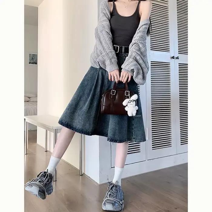 Jupe en polyester plissée taille haute et coupe évasée pour femmes, idéale pour les sorties nocturnes, été 2026