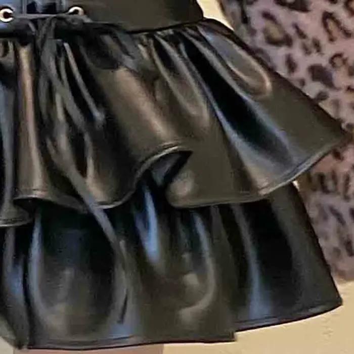 Jupe courte en cuir noir à lacets Lautaro pour femme