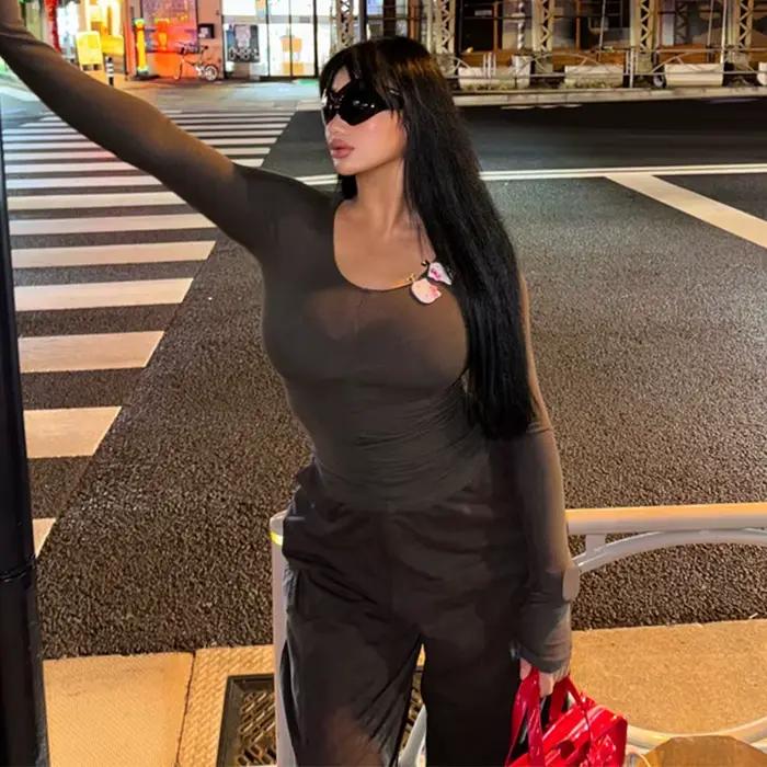 Kylie-Jupe taille invisible minimaliste sur le genou