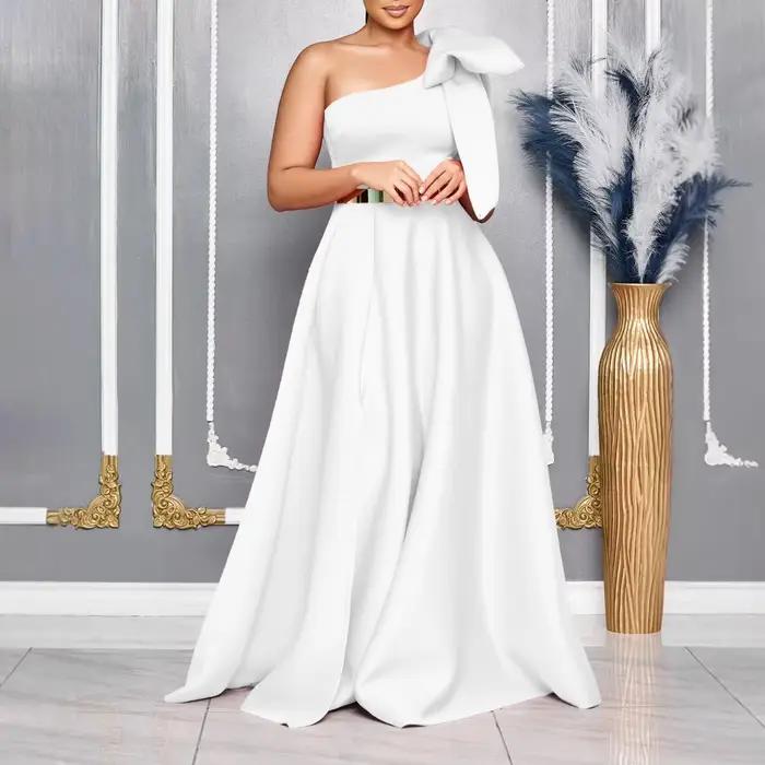 Robe longue élégante à la mode en forme d'arc
