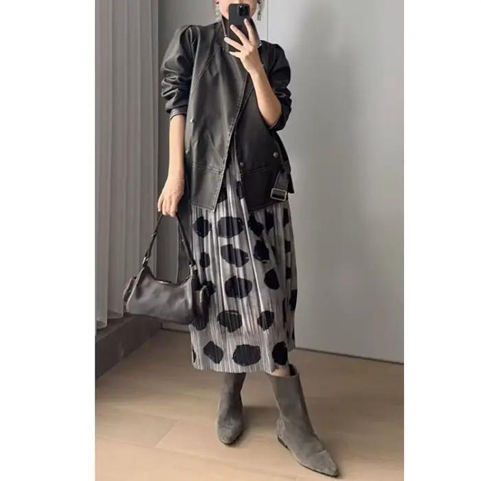 Miyake – demi-jupe plissée noire à pois pour femmes