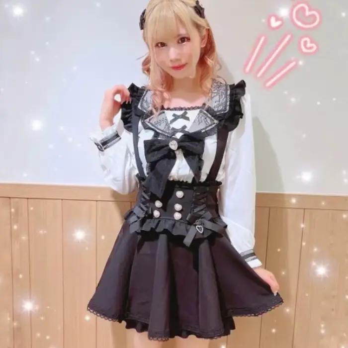 Jupe courte à bretelles style gothique japonais Lolita