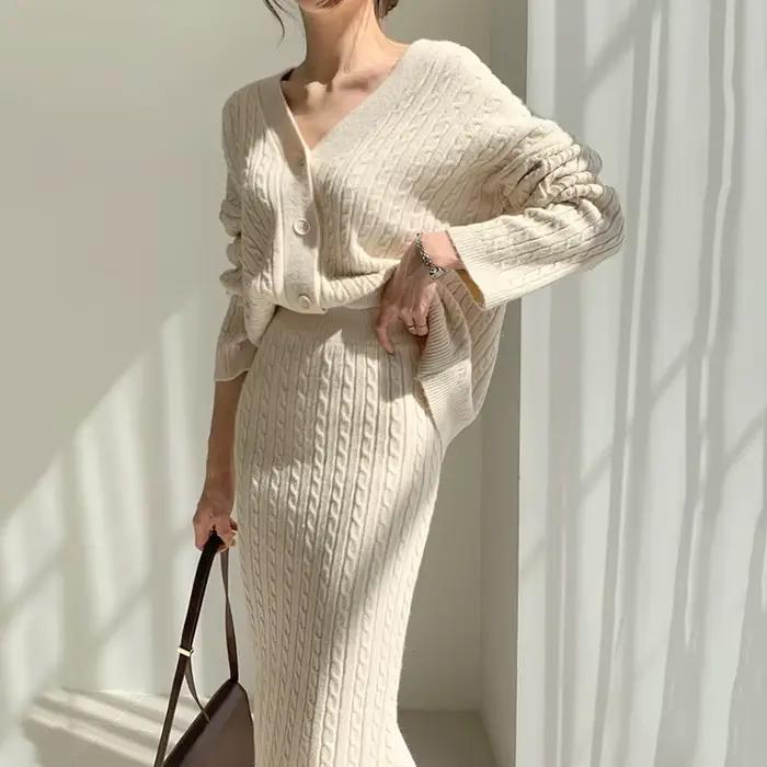 Ensemble 2 pièces jupe tricotée aux genoux pour femme