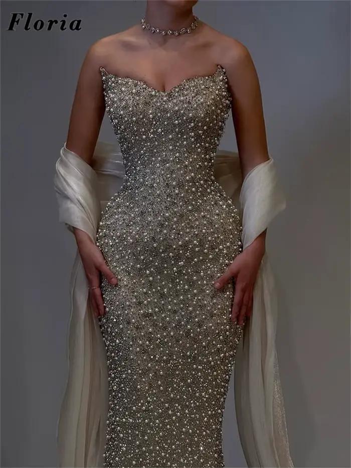 Robes de Soirée Haute Couture sans Bretelles avec Cape 2026, Robe de Bal Entièrement Perlée, Robes de Fiançailles Sirène Personnalisées