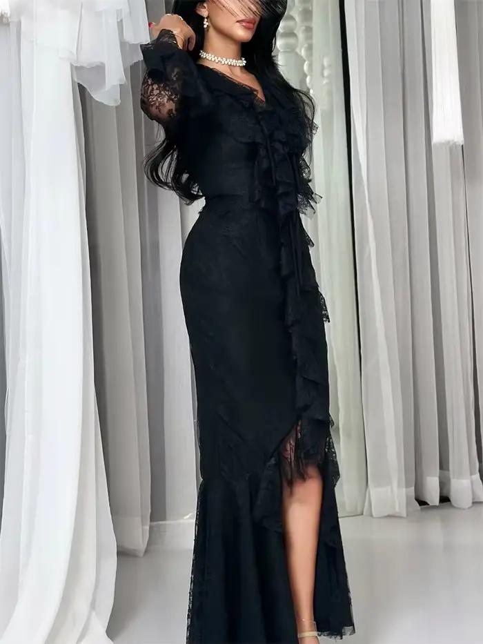 Robe de soirée sur mesure en dentelle noire à manches longues