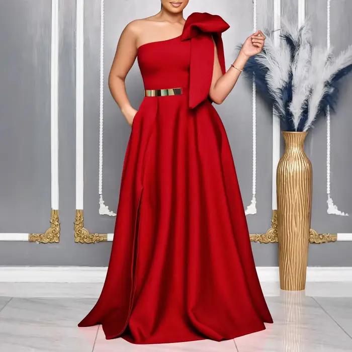 Robe longue élégante à la mode en forme d'arc