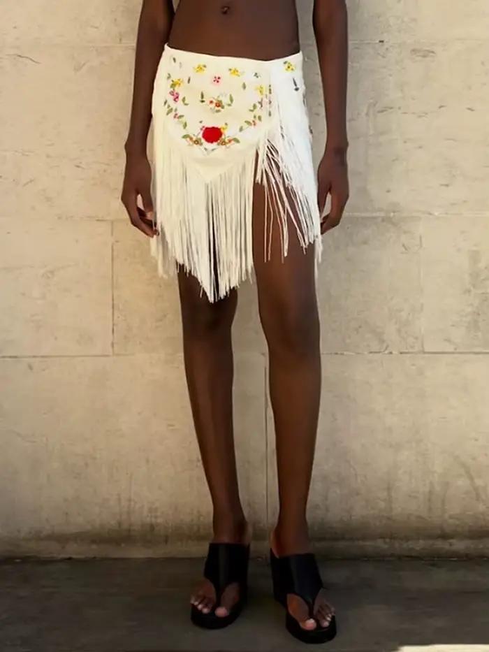 Jupe Courte Irrégulière Chic pour Femme avec Broderie et Franges