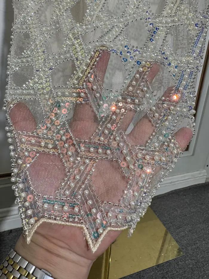 Glamour irisé femmes nouvelle paillettes perle perlée motif géométrique scintillant embelli col rond manches courtes maille robe mi-longue