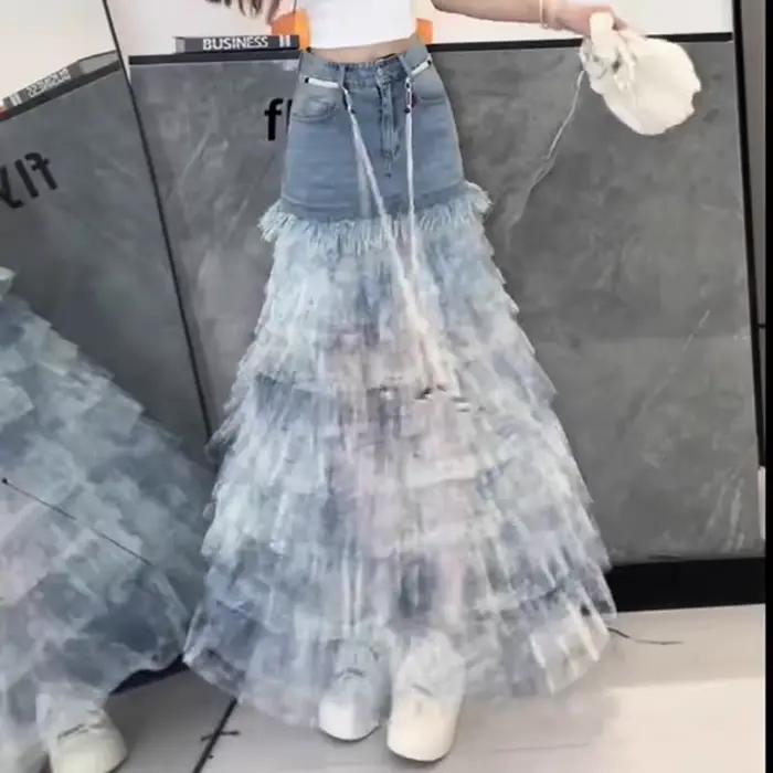 Jupe mini trapèze en jean tie-dye bleu pour femme