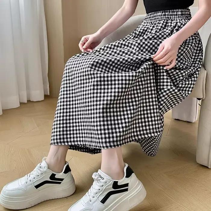 Jupe trapèze à carreaux noir et blanc pour femmes