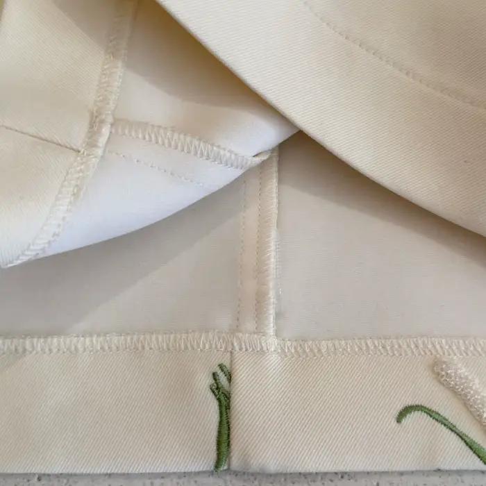 Jupe Courte Femme Été Broderie Florale Style Français Simple Élégante Taille Haute Coupe Droite pour le Travail