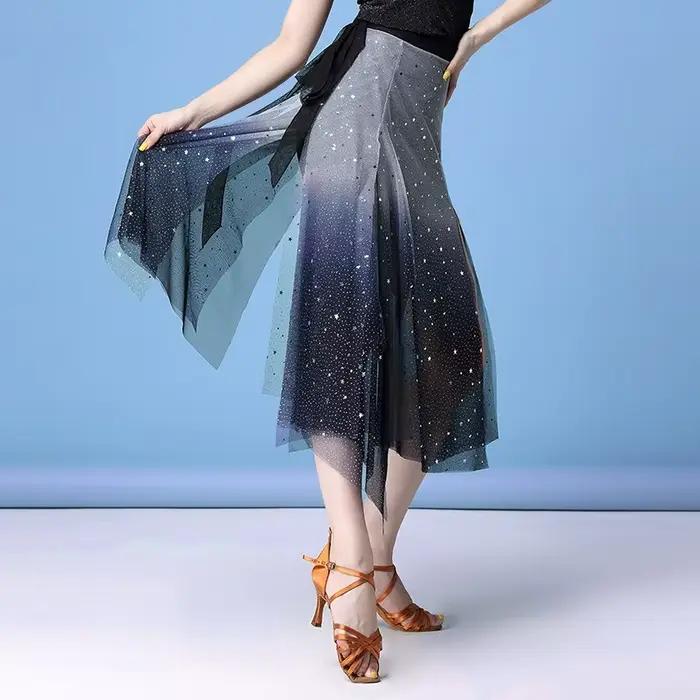 Jupe mi-longue asymétrique à fente haute en maille scintillante dégradée pour femme