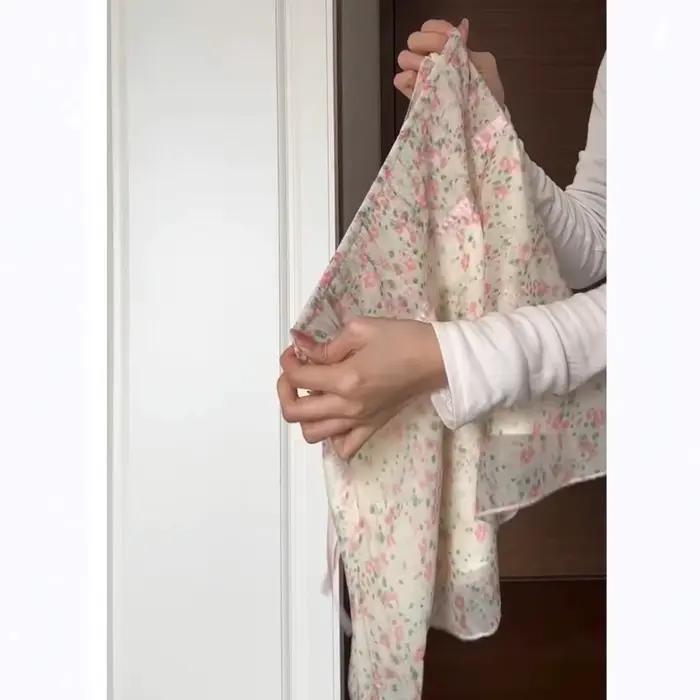 Jupe florale rose douce et élégante pour femme