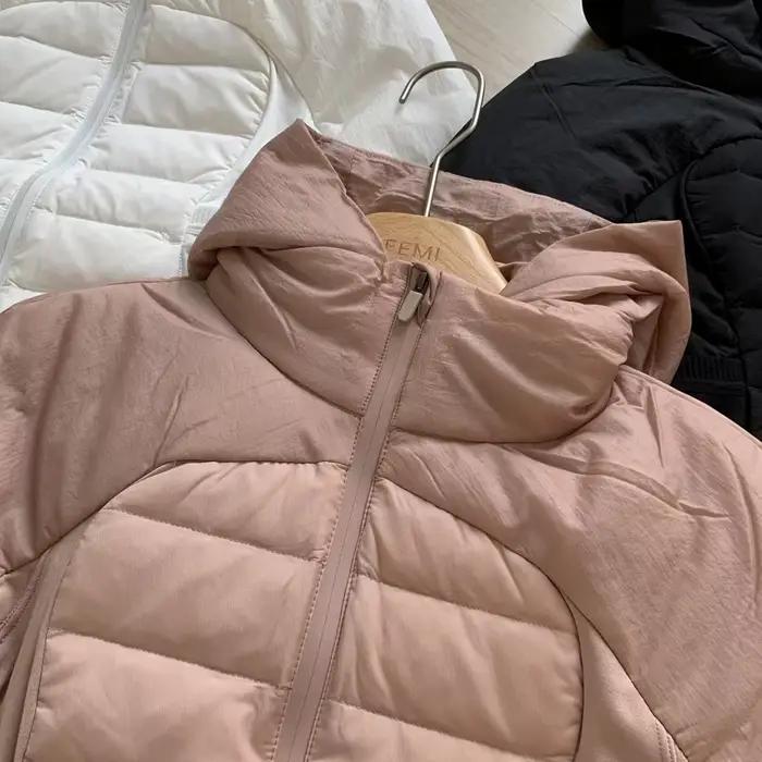 Doudoune ultra légère pour femme 90% duvet de canard blanc, coupe ajustée, sexy, tendance, portable, avec capuche, manteau d'extérieur J01