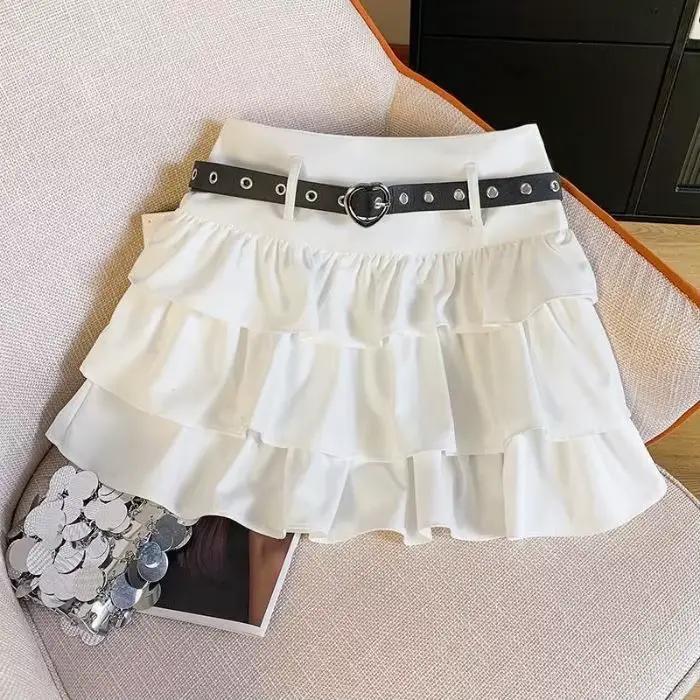 Jupe courte noire en jean à volants pour femme