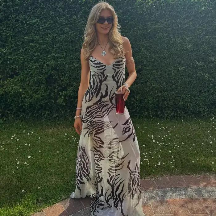 Nouvelle Robe Longue Femme Imprimé Zèbre Col V Sexy Bretelles Ajustées Style Vacances d'Été 2026