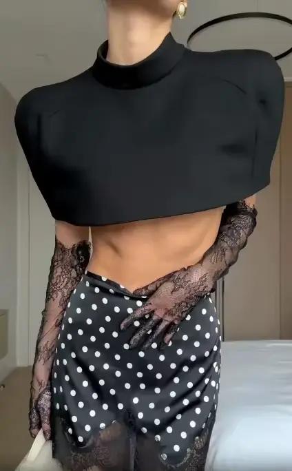 Femmes élégantes dentelle Patchwork à pois Mini jupe Sexy taille haute Satin mince bas court 2026 printemps dame jupes de rue quotidiennes